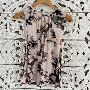 Chic Abstract Sleeveless Top - Alison Joy - Medium